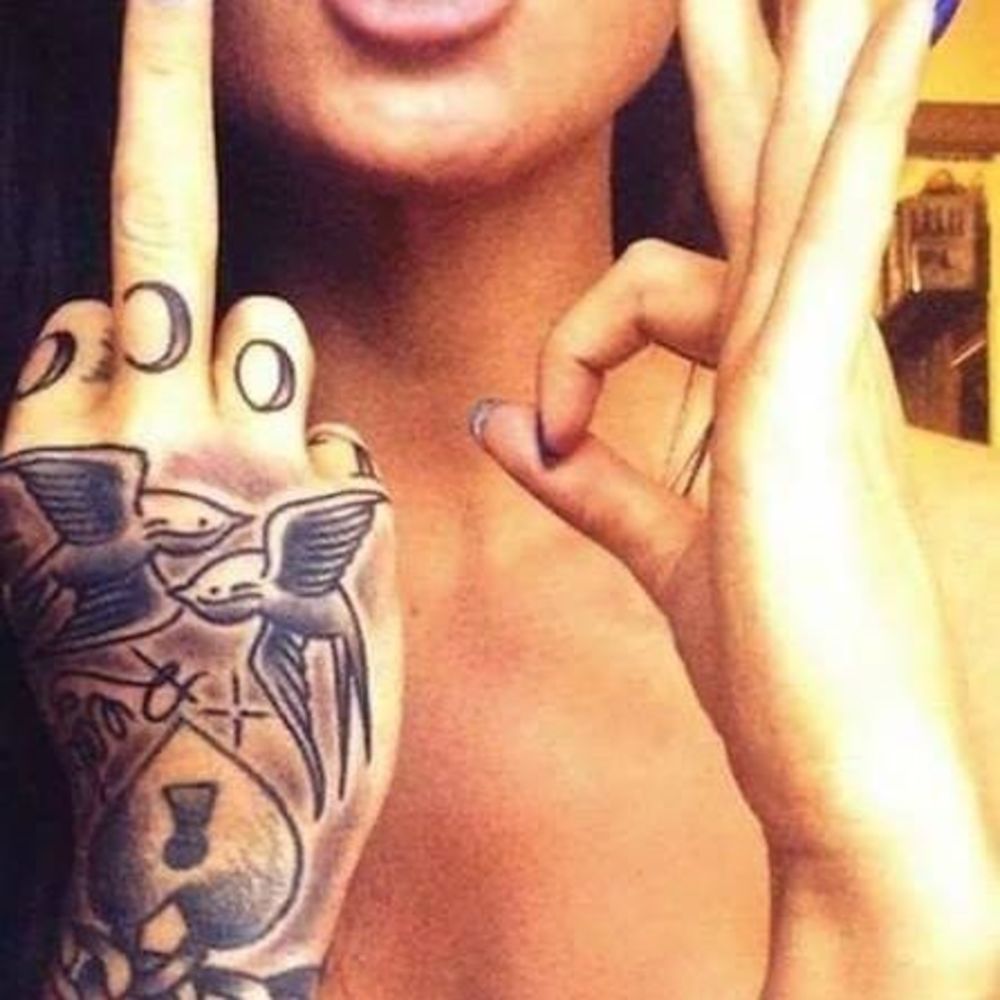 Meet your Posher, Sis